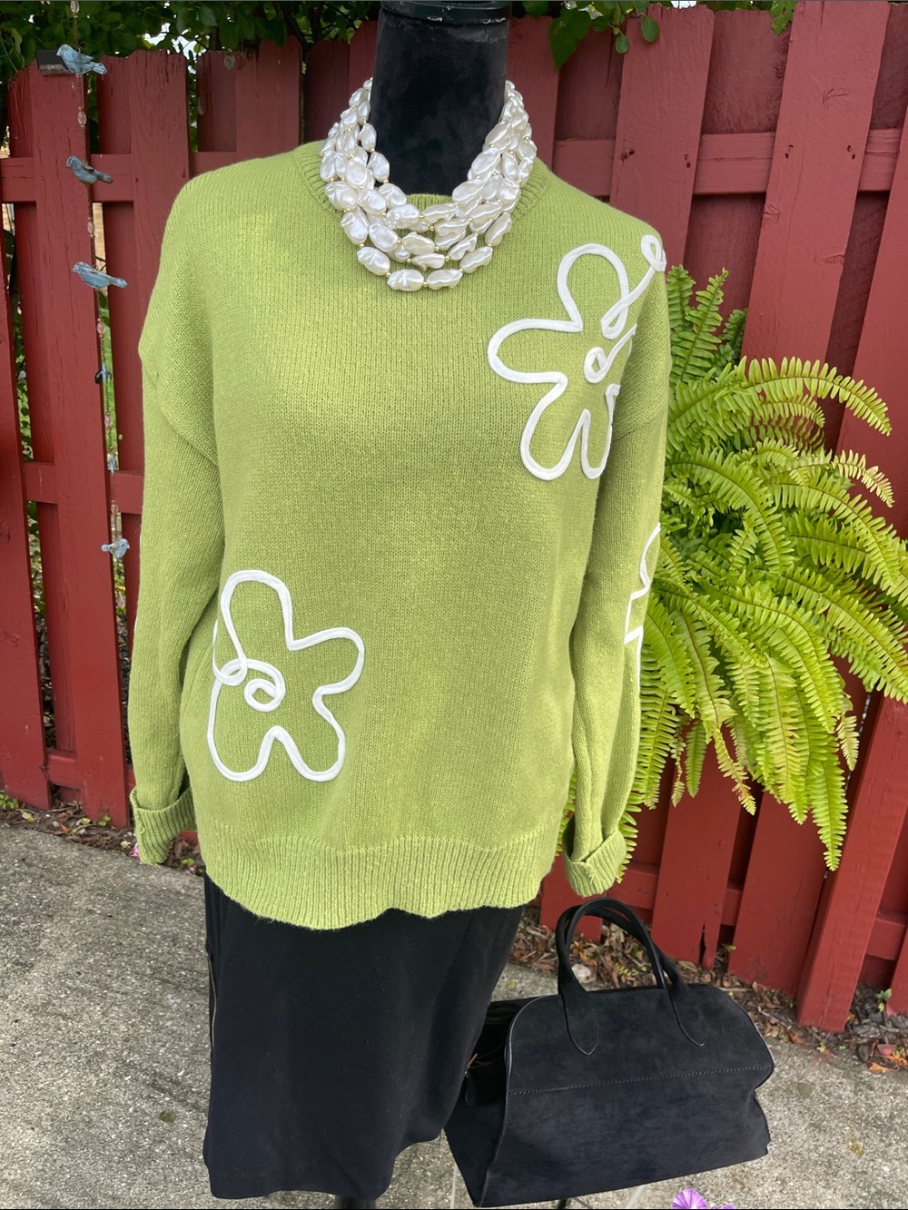 Green Floral Appliqué Crewneck Sweater